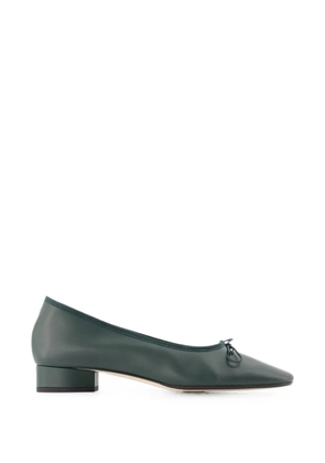 Aeyde Onda bow-detail leather pumps - Green