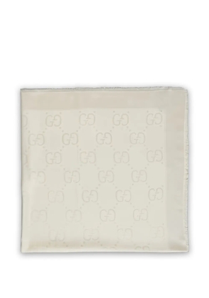 Gucci GG-pattern frayed shawl - White