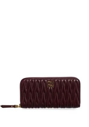 Miu Miu Matelassé quilted leather wallet - Red