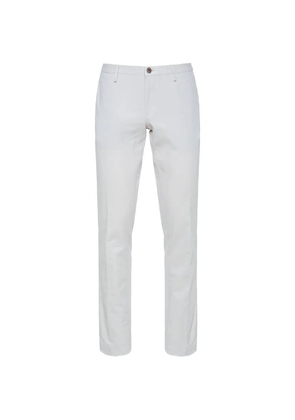BOSS logo-plaque slim-fit trousers - White