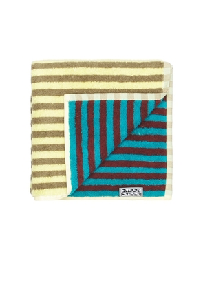 Dusen Dusen Dragonfly Stripe Hand Towel in Beauty: NA.