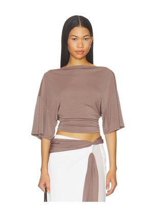 Benni Arlo Tee in Chocolate. Size XS. Also in M, L, XL.