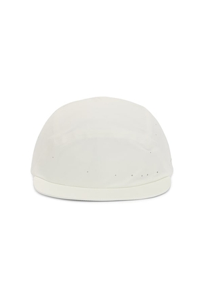 On x Paf Zero Cap Paf in White.