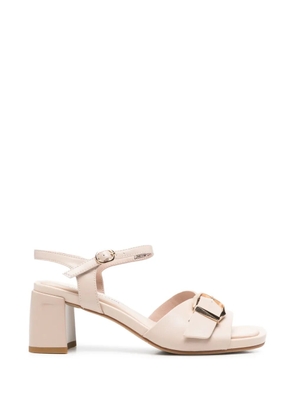 LINDA BAUMANN buckle-detail leather sandals - Neutrals