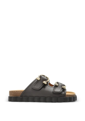 Ferragamo Gancini buckle sandals - Brown