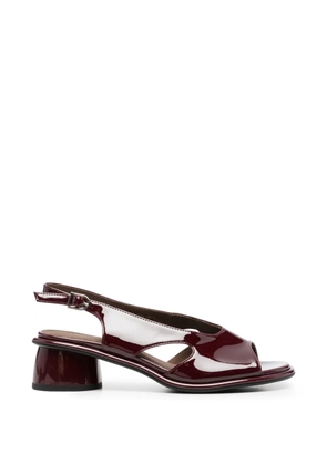 LINDA BAUMANN patent-finish slingback sandals - Red
