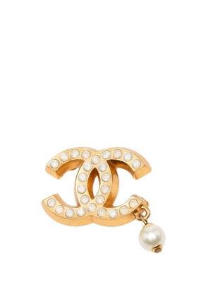 CHANEL Pre-Owned 2002 CC Gold Plated Strass and Faux Pearl Drop Brooch costume brooch