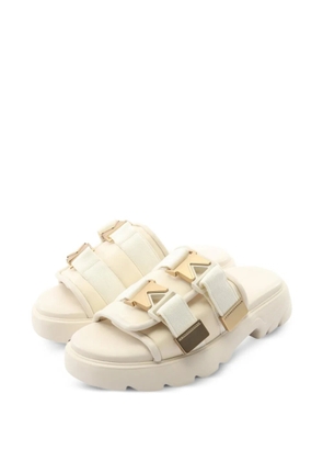 Bottega Veneta Pre-Owned 2010s Flash buckle sandals - Neutrals