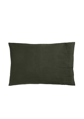 Parachute Linen Pillowcase Set in Evergreen - Green. Size KING (also in ).