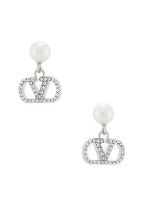 Valentino Garavani Vlogo Signature Pearl Earrings in Palladium  Cream  & Crystal - Metallic Silver. Size all.