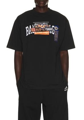 Balenciaga Medium Fit Tee Shirt in Black - Black. Size S (also in M, L, XL/1X).