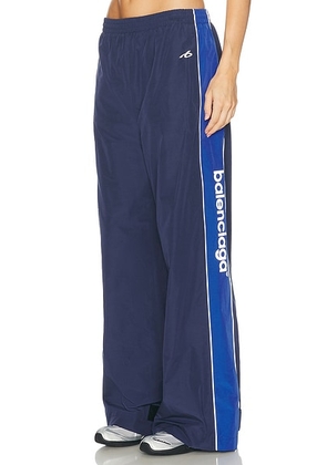 Balenciaga Relaxed Track Pant in New Dark Navy - Navy. Size L (also in ).