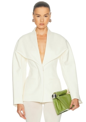 JACQUEMUS La Veste Chale in Off White - Ivory. Size 34 (also in ).