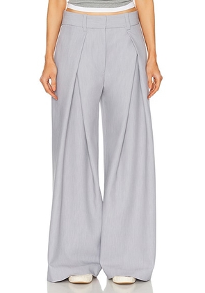 GRLFRND Nolan Pleated Trouser in Heather Grey - Light Grey. Size M (also in ).