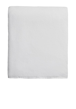 Parachute Soft Rib Bath Towel in White - White. Size all.