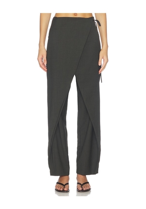 St. Agni Wrap Rouleau Pants in Grey. Size XS. Also in S, M.