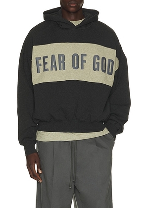 Fear of God ESSENTIALS Cropped Relaxed Panelled Hoodie in Iron Grey Heather & Seal Heather - Black. Size XL/1X (also in XS, S, M, L, XXL/2X, XXXL/3X).