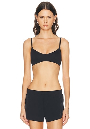 NikeSKIMS Matte Micro Scoop Bra in Obsidian - Black. Size L (also in M, XS).