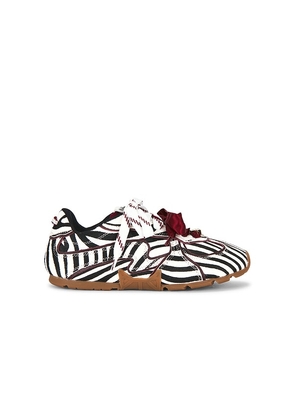 Naked Wolfe Adored Sneaker in Black & White. Size 36. Also in 37, 38, 39, 40.