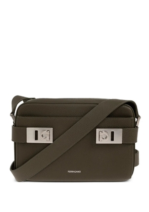 Ferragamo Gancini pebbled leather messenger bag - Green