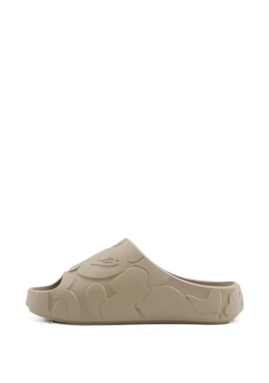 A BATHING APE® Camo embossed slides - Neutrals