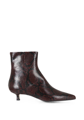 Aeyde snakeskin-effect pointed-toe ankle boots - Red