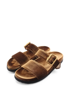 Prada Pre-Owned 2000s triangle logo buckled sandals - Brown