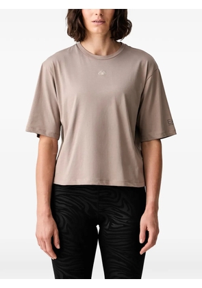 Ea7 Emporio Armani lotus-embroidered short-sleeve T-shirt - Neutrals