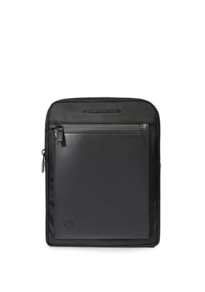 PIQUADRO logo-plaque panelled backpack - Black