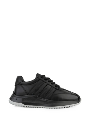 LINDA BAUMANN panelled leather sneakers - Black