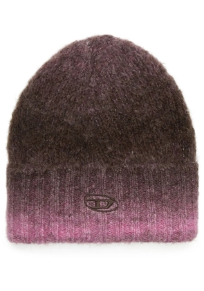 Diesel logo-embroidered ombre beanie hat - Pink