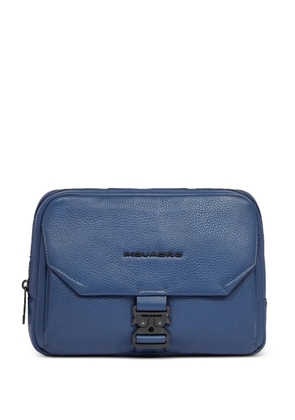 PIQUADRO pebbled leather clutch bag - Blue