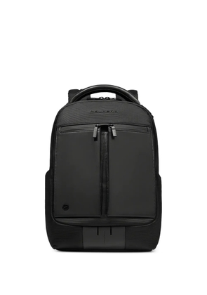 PIQUADRO logo-plaque panelled backpack - Black