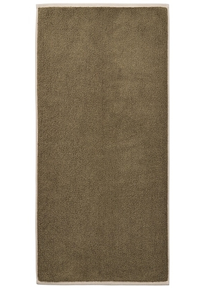Ferm Living Ekko Hand Towel in Olive & Cashmere - Olive. Size all.