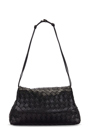 Bottega Veneta Giorno Bag in Black & Gold - Black. Size all.