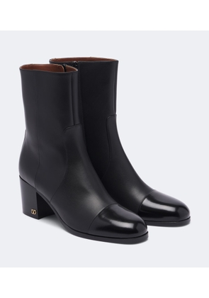 Valentino Garavani VLogo leather ankle boots