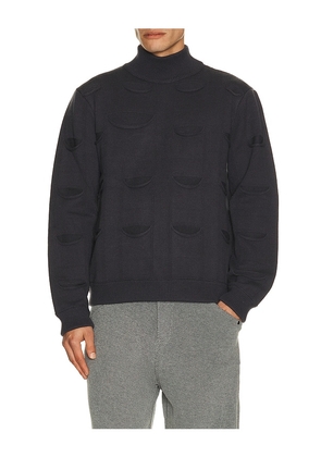 ISA BOULDER All Pockets Pullover in Purple. Size S. Also in M, L, XL/1X, XXL/2X.