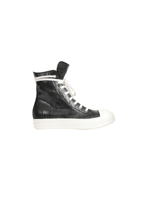 Tower Sneaks