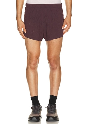 On Zero Shorts in Urchin - Purple. Size XXL/2X (also in XS, S, M, L, XL/1X).