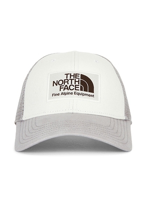 The North Face Mudder Trucker in Tnf Grey Heather & Tnf Medium Grey - Grey. Size all.