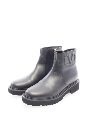 Valentino Garavani Pre-Owned 2010s VLogo ankle boots - Black