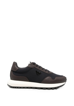 Emporio Armani logo-plaque panelled sneakers - Blue