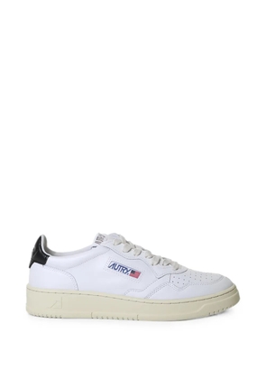 Autry Medalist Low sneakers in white and space leather