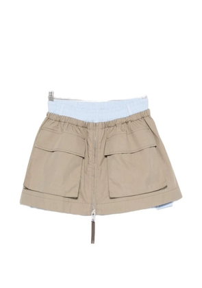 Moschino logo-patch pocket shorts - Neutrals