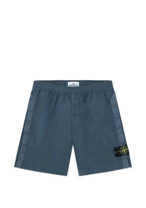Stone Island logo-patch shorts - Blue