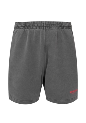 Represent contrasting-logo shorts - Grey
