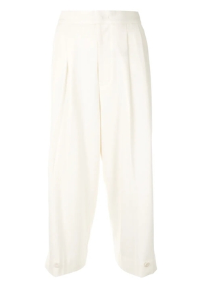 Y's crop-leg tapered trousers - White