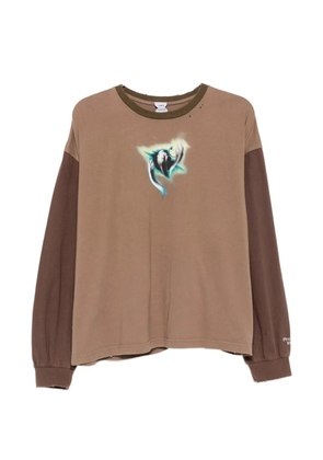 PROTOCOL INDEX graphic-print long-sleeve T-shirt - Brown