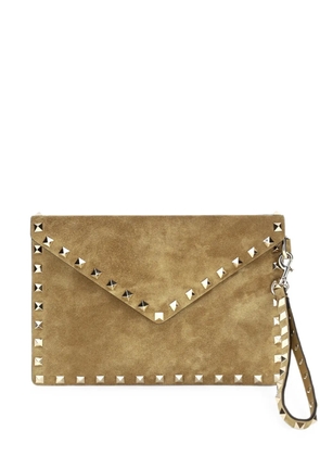 Valentino Garavani medium Rockstud suede clutch bag - Neutrals