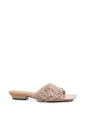 SERGIO MORETTI FIRENZE fringed suede sandals - Neutrals